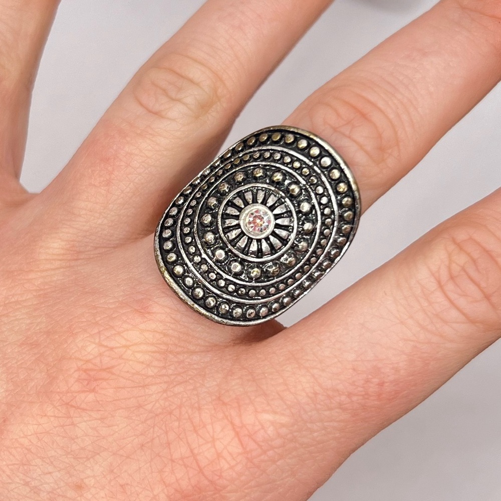 Vintage Silver Tone Rhinestone Statement Ring Size 6/7